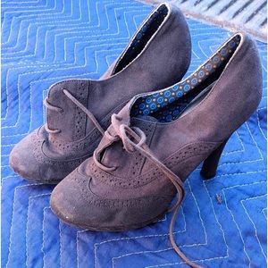 Fioni grey heels size 8